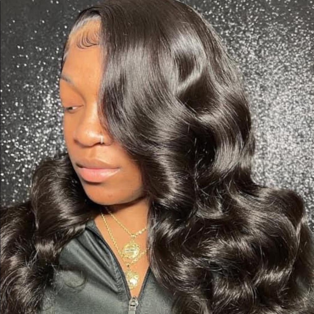 13x4 BRAZILIAN BODYWAVE WIG 180% denisty.